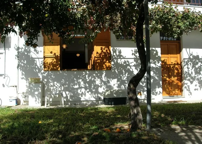 Apartment Next To The Sea In Poseidonia *